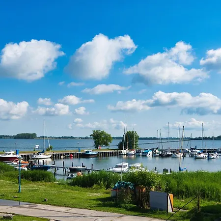 Ferienhaushaelfte 