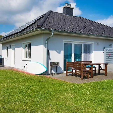 Apartman Ferienhaushaelfte 